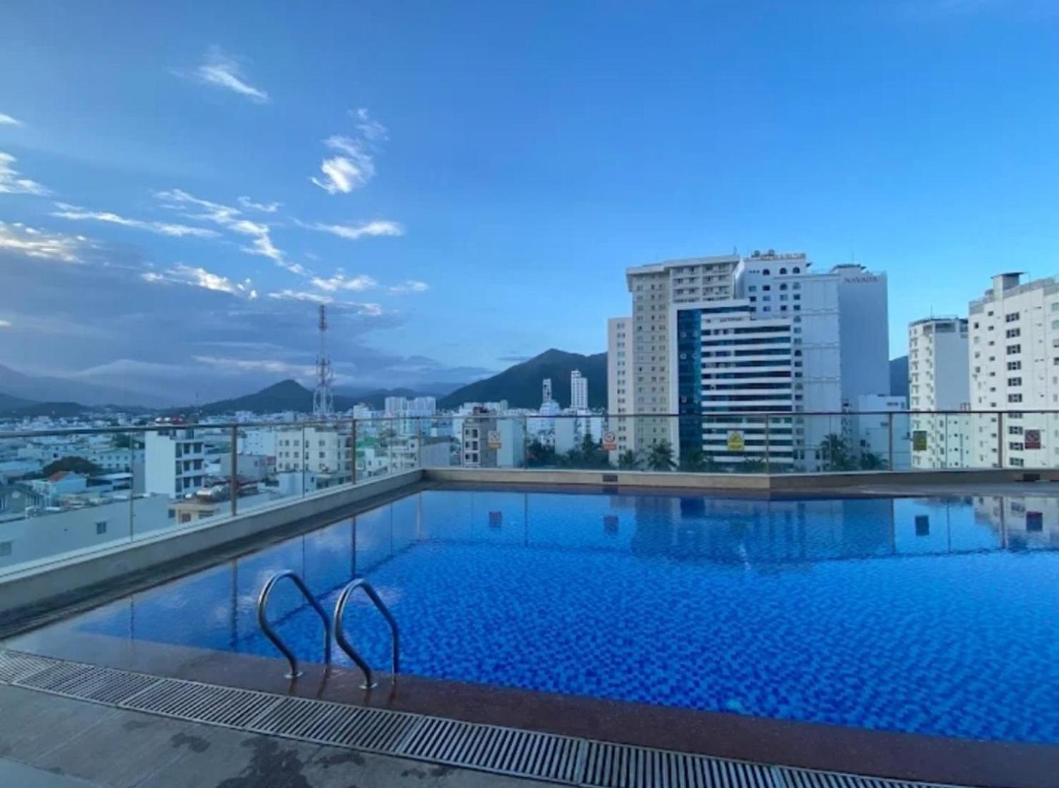 Muong Thanh Oceanus Nha Trang Apartment Exterior photo